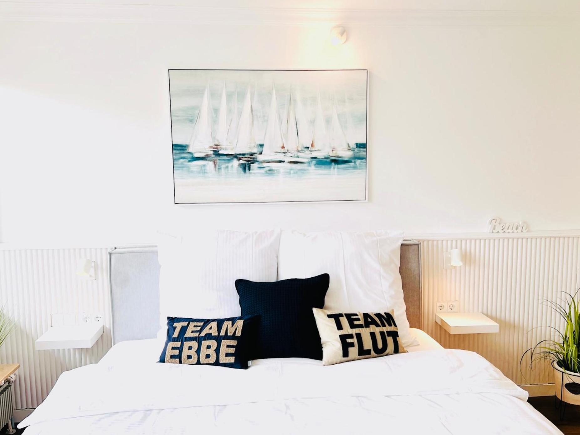 Neu - Frisch Renoviertes Ferienapartment "Waterkant" Büsum Eksteriør bilde